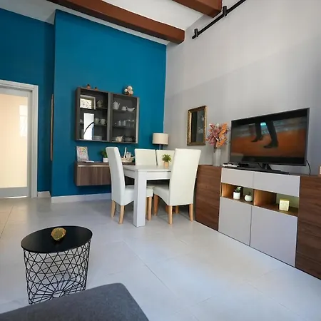 2 Bedroom Townhouse In Minutes Away From Promenade Apartman