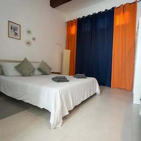 2 Bedroom Townhouse In Minutes Away From Promenade Apartment